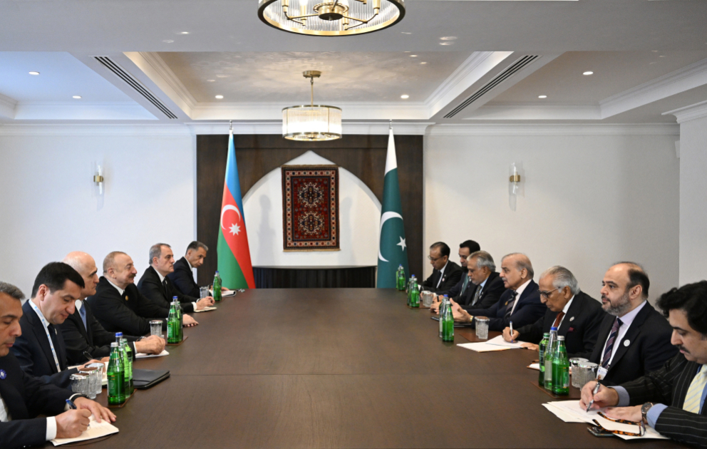 Azərbaycan Prezidenti İlham Əliyev Xankəndidə Pakistanın Baş naziri ilə görüşüb