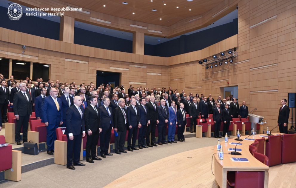 “Azərbaycanın xarici siyasəti suverenliyin bərpasından sonra: prioritetlər və çağırışlar” mövzusunda IX müşavirənin açılışı olub