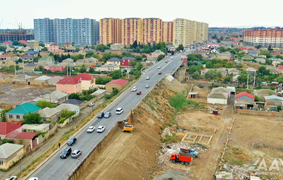 Sumqayıtı Saray qəsəbəsi ilə birləşdirən körpüyə aparan yanaşma yolları genişləndirilir