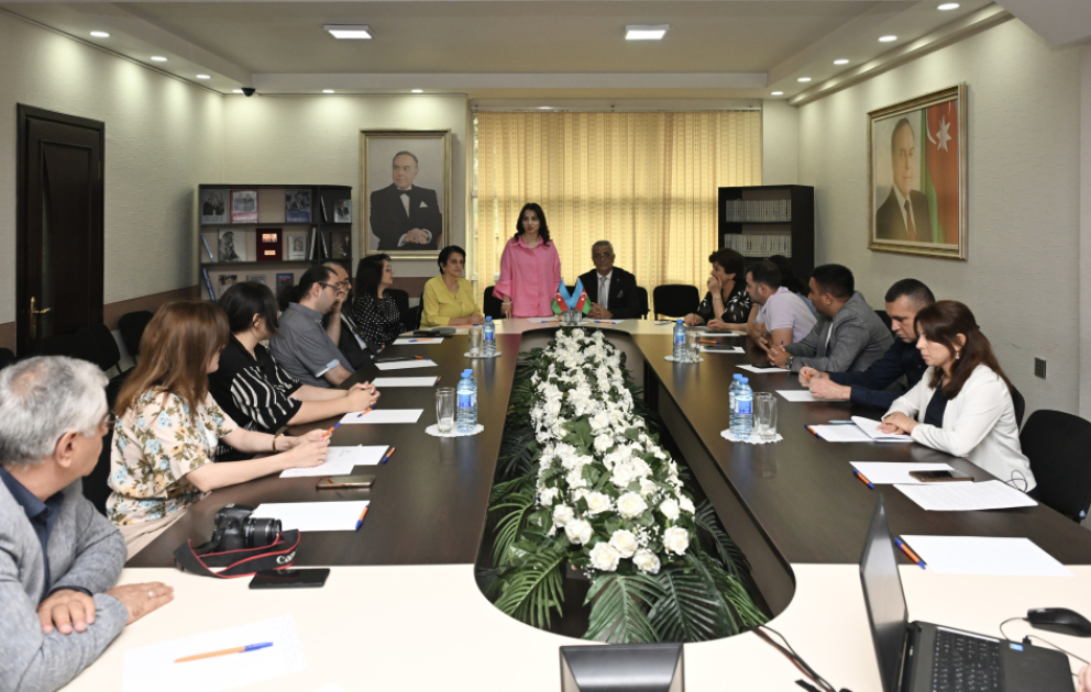 “Ulu Öndər Heydər Əliyev Qərbi Azərbaycanın mədəni irsi haqqında” mövzusunda tədbir keçirilib