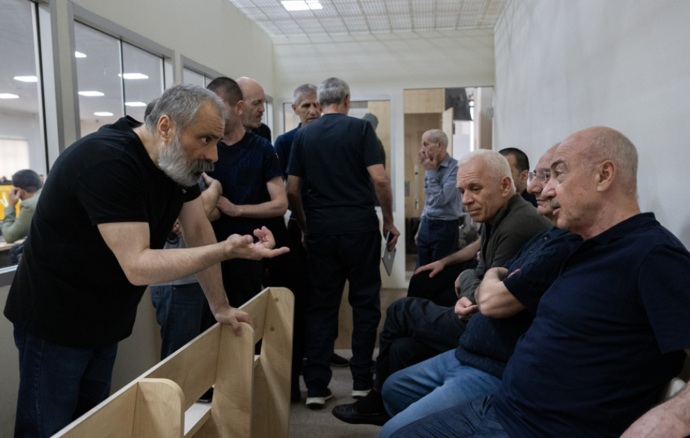Azərbaycan əraziləri Ermənistanın işğalı altında olan zaman əsirlikdə və girovluqda saxlanılmış şəxslər ifadə veriblər – MƏHKƏMƏ