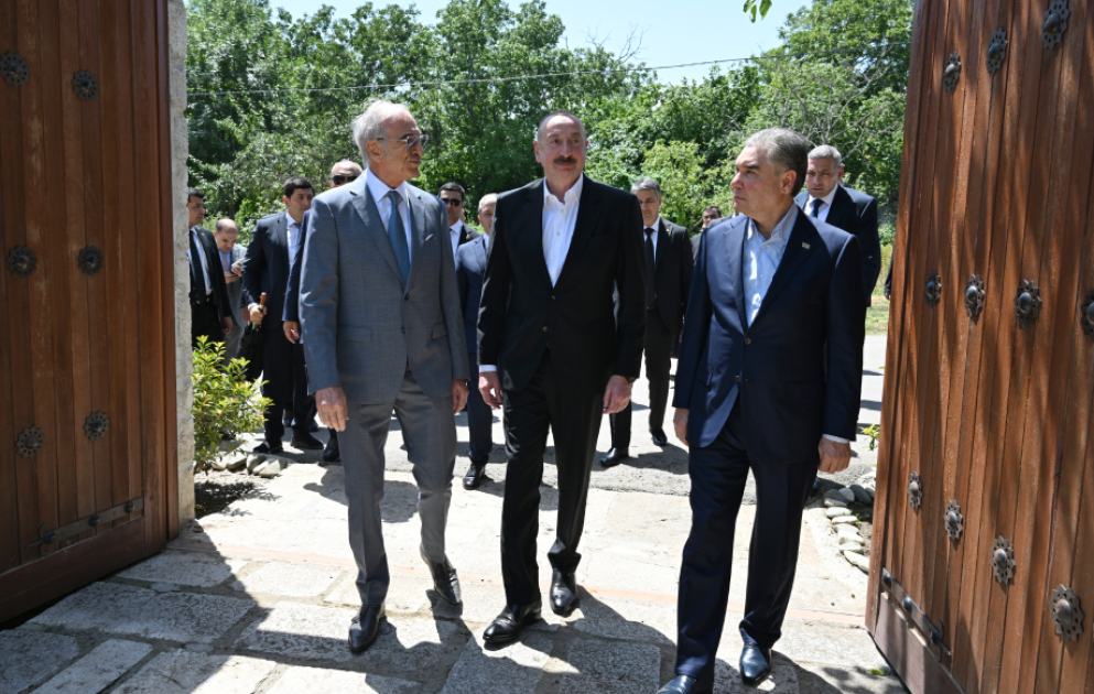 Prezident İlham Əliyev və Türkmənistan Xalq Məsləhətinin sədri Şuşada Bülbülün ev-muzeyində olublar
