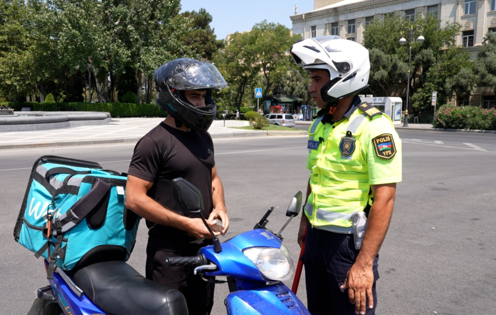 Polis ikitəkərli nəqliyyat vasitələrinin sürücüləri ilə profilaktik tədbirləri davam etdirir