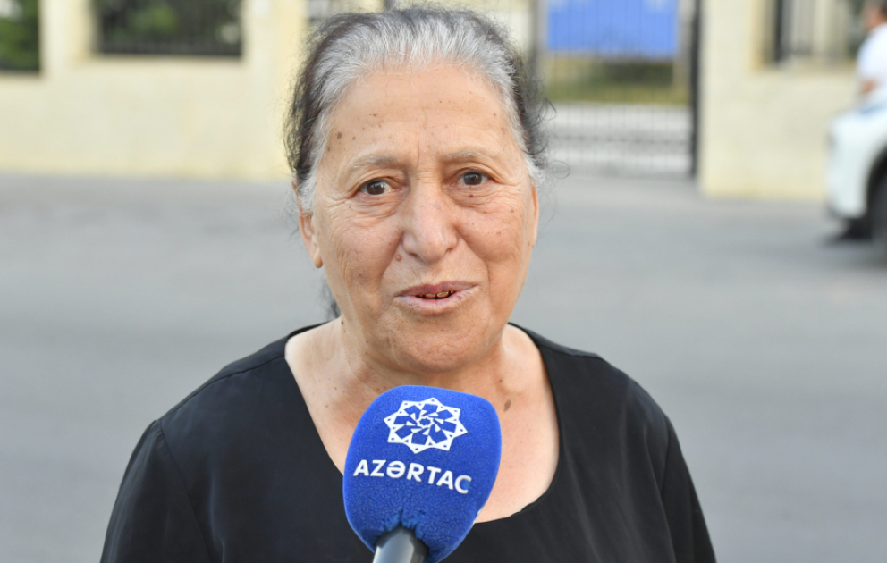 Ağdam sakini: Doğma yurda gülə-gülə gedirik