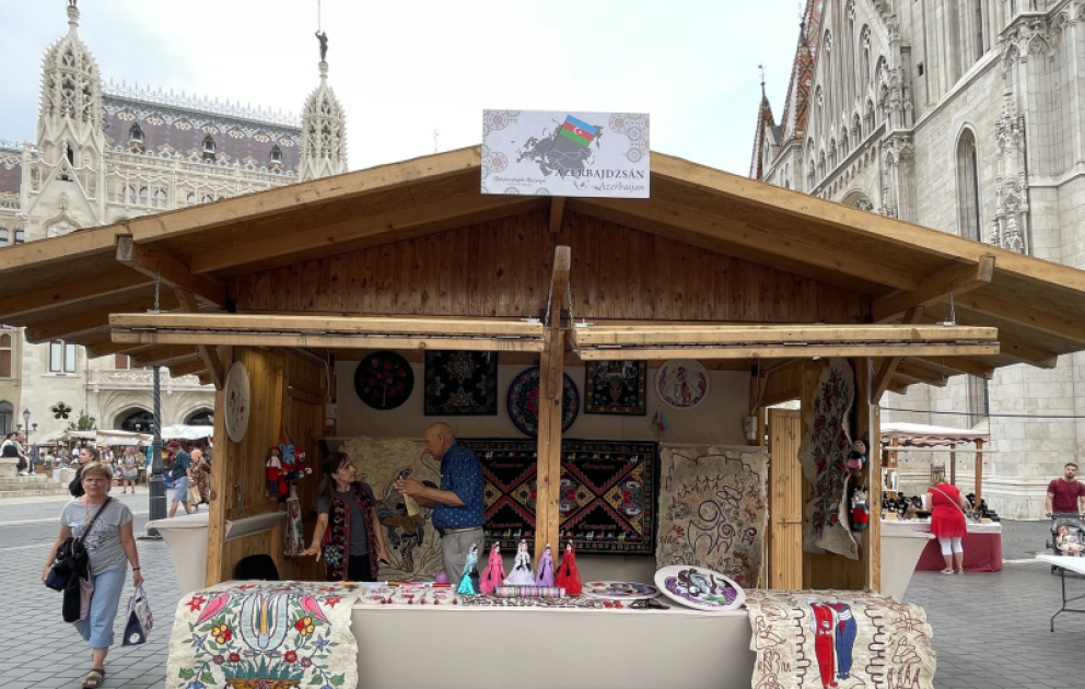 Azərbaycan Budapeştdə keçirilən 39-cu Beynəlxalq Xalq Yaradıcılığı Festivalında təmsil olunur