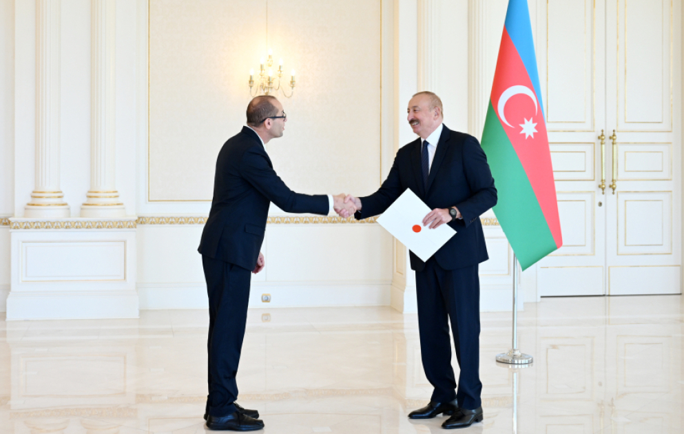 Le président Ilham Aliyev reçoit les lettres de créance du nouvel ambassadeur d’Israël en Azerbaïdjan