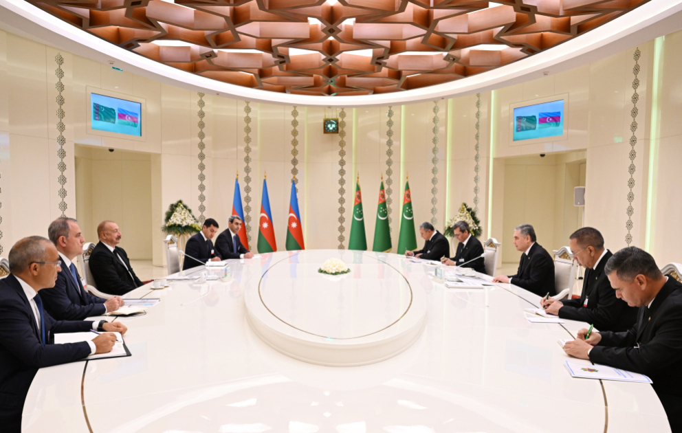 President of Azerbaijan Ilham Aliyev held expanded meeting with Chairman of Halk Maslakhaty of Turkmenistan