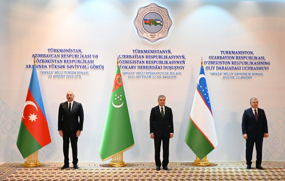 Réunion de haut niveau entre le Turkménistan, l'Azerbaïdjan et l'Ouzbékistan à Turkmenbachi