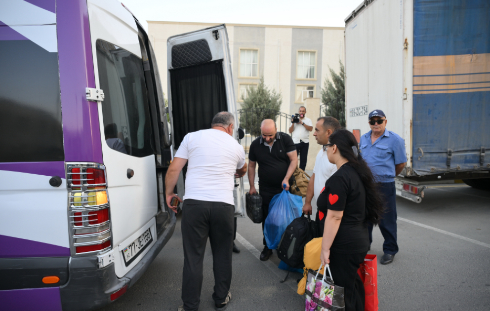 Ağdam rayonunun Xıdırlı kəndinə növbəti köç karvanı yola salınıb