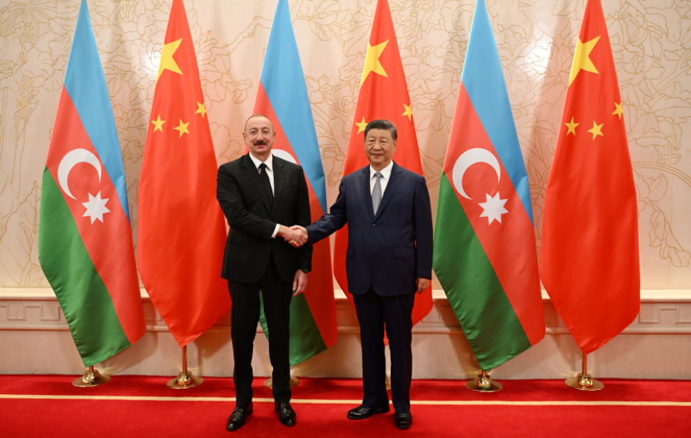 Les présidents azerbaïdjanais et chinois se rencontrent à Tianjin