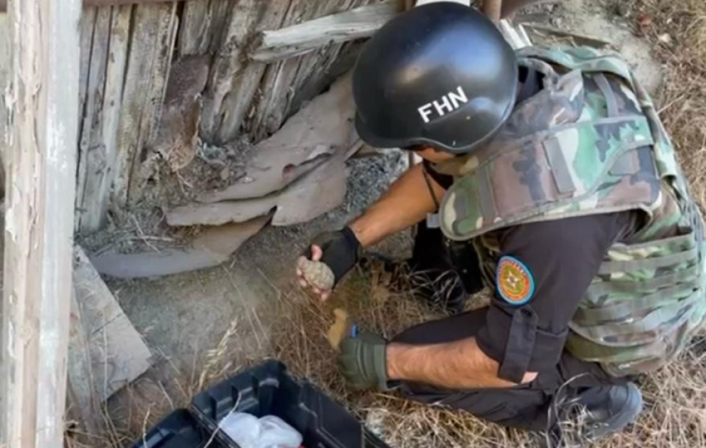 FHN: Qaraçuxurda əl qumbarası aşkar edilib