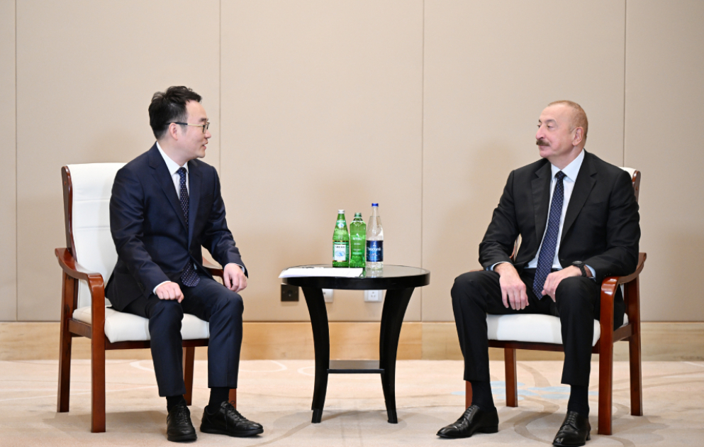 Treffen des aserbaidschanischen Präsidenten mit dem Vizepräsidenten des Konzerns PowerChina in Tianjin