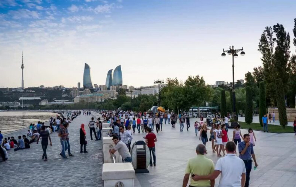Ölkəmizi daimi yaşayış yeri kimi seçənlərin sayı artıb