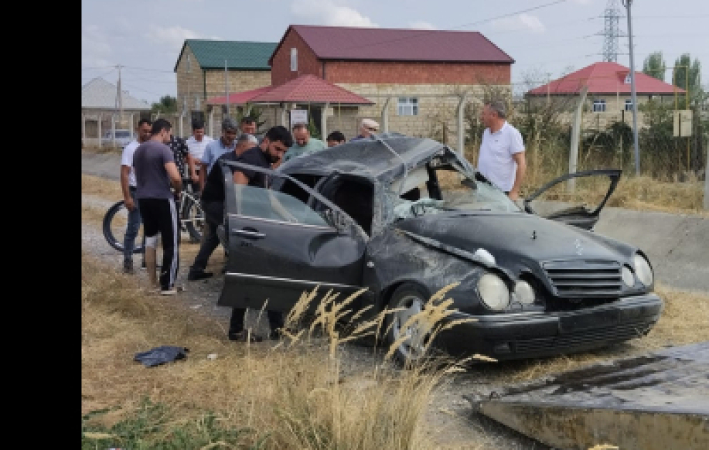 Qubada avtomobil aşıb, xəsarət alan var