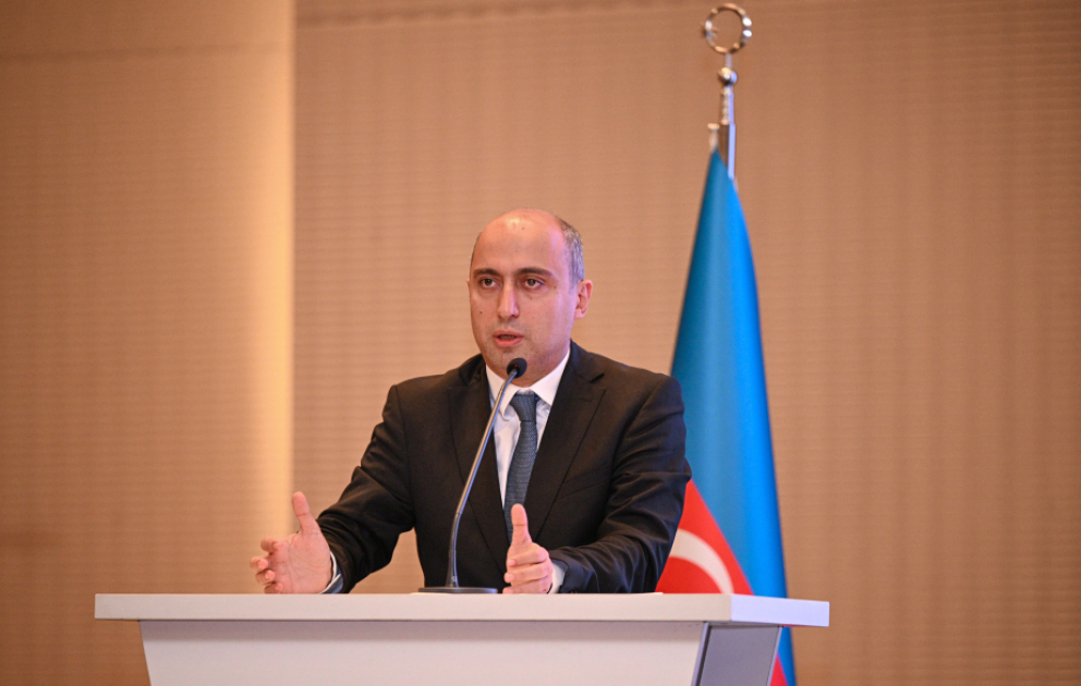 Elm və təhsil naziri “Azərbaycan tarixi” və “Azərbaycan dili” dərsliklərində olan problemlərdən danışıb