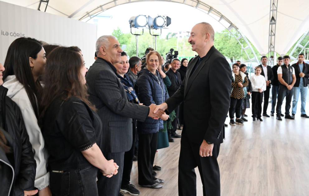 President Ilham Aliyev met with residents of Girmizi Bazar, Hadrut settlements, and Sos village