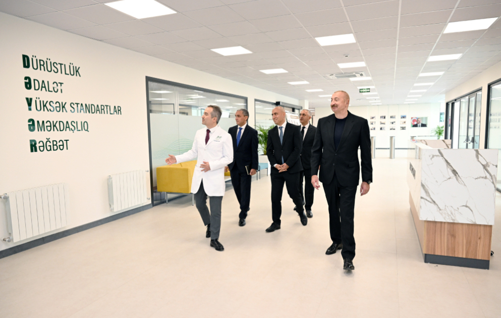 Prezident İlham Əliyev Qarabağ Universitetinin Klinikasının binasının, Tibb və sağlamlıq elmləri fakültəsinin tədris korpusunun açılışında iştirak edib