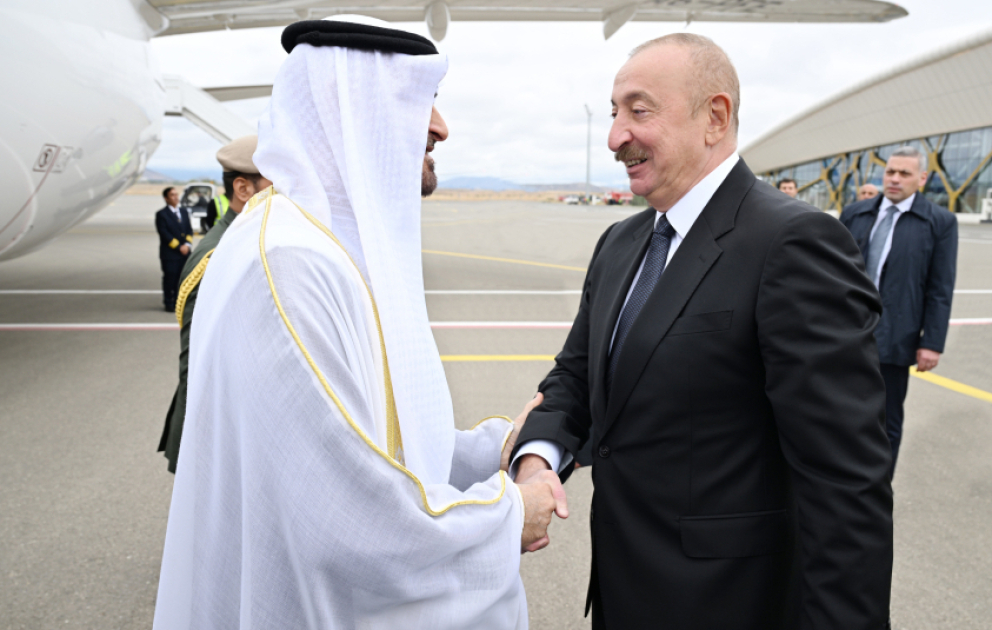 Le président des EAU arrive en Azerbaïdjan pour une visite officielle