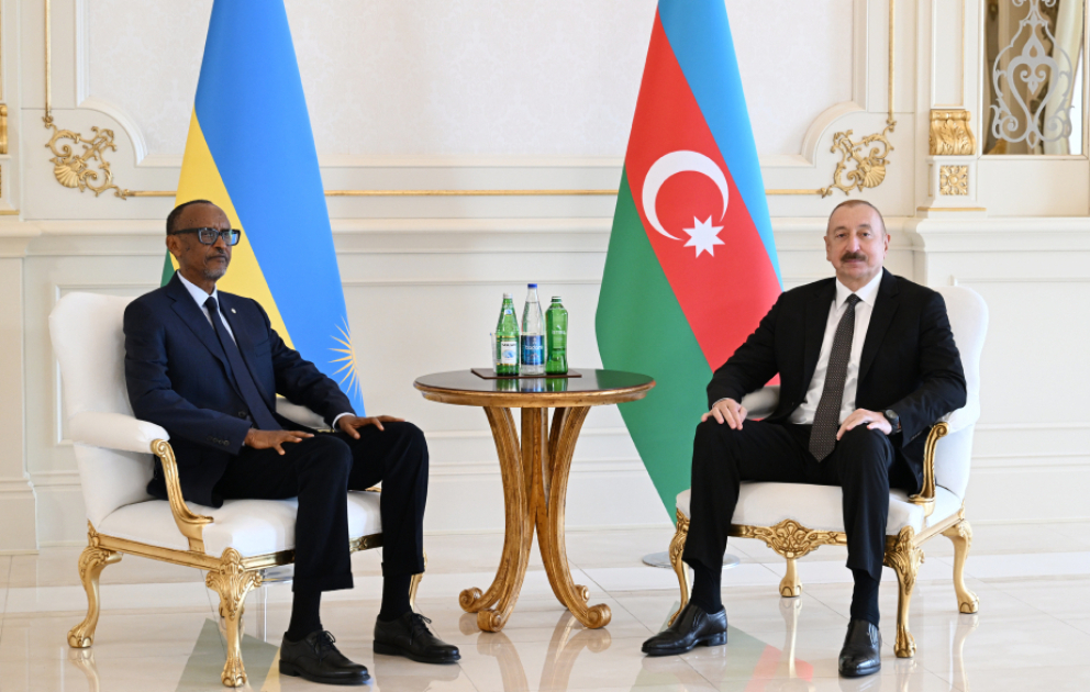 Azərbaycan Prezidenti İlham Əliyevin Ruanda Prezidenti ilə təkbətək görüşü olub