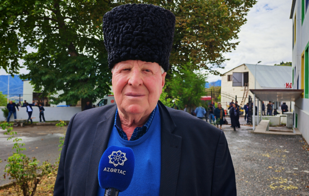 Ağdərə sakini: Yurdumuza qayıdıb Vətən torpağına baş əydiyimizə görə çox sevinirəm