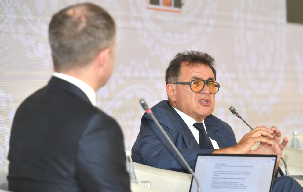 Noreal Rubini: Regional əməkdaşlıq Mərkəzi Asiya ilə Azərbaycanın dünya bazarlarına çıxışına yol açır