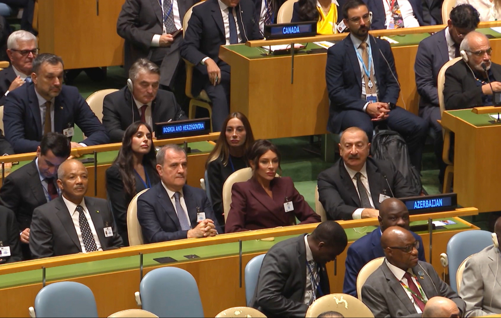 Präsident Ilham Aliyev und First Lady Mehriban Aliyeva nehmen an UN-Generaldebatte teil