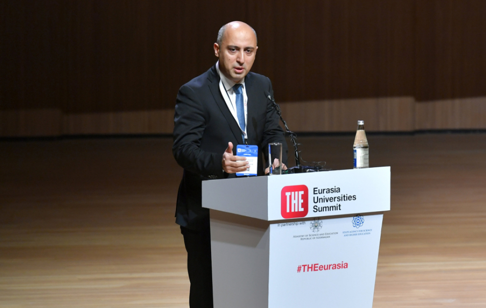 Nazir: Xaricdə təhsil almaq üçün müraciət edən azərbaycanlı tələbələrin sayı artıb