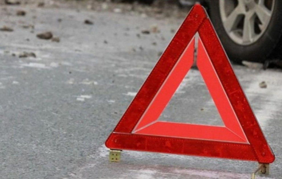 Sabirabadda yol nişanının tələbini pozan sürücü ağır qəza törədib