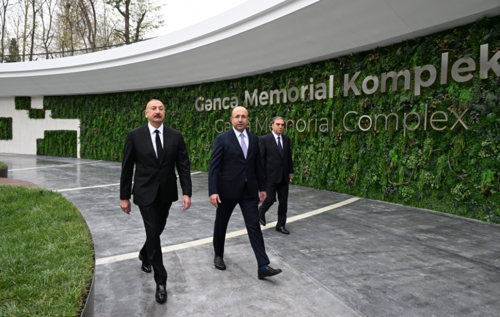 Ilham Aliyev participe à l’inauguration du Complexe mémorial de Gandja