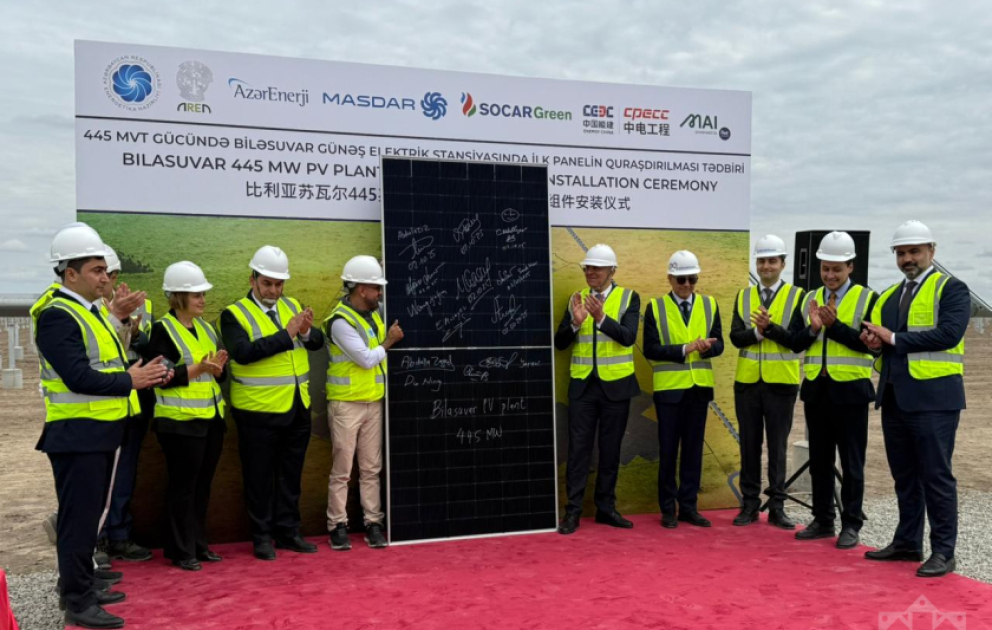 Biləsuvarda Günəş enerjisi layihəsi üzrə yeni mərhələyə start verilib - 943 mindən çox panel quraşdırılacaq
