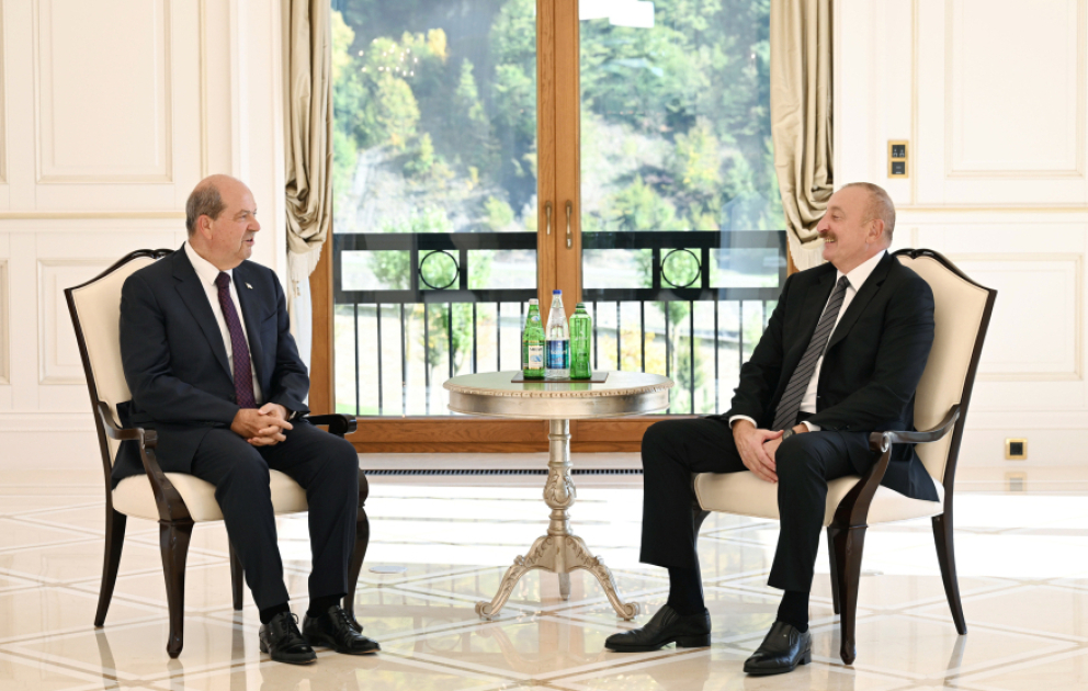 Guébélé: Le président azerbaïdjanais rencontre le président de la République turque de Chypre du Nord