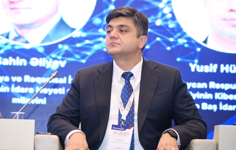 Sədr müavini: Dövlət xidmətləri tam kağızsız formada təqdim edilməlidir