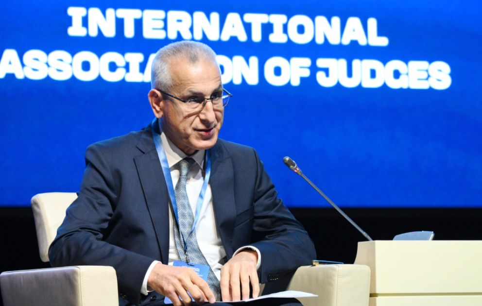 Lətif Hüseynov: Hakimiyyətin üç qolu arasında dialoq qaçılmaz və zəruridir