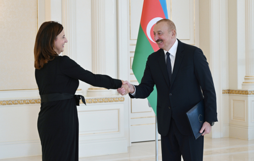 Президент Ильхам Алиев принял верительные грамоты новоназначенного руководителя представительства Европейского Союза в Азербайджане