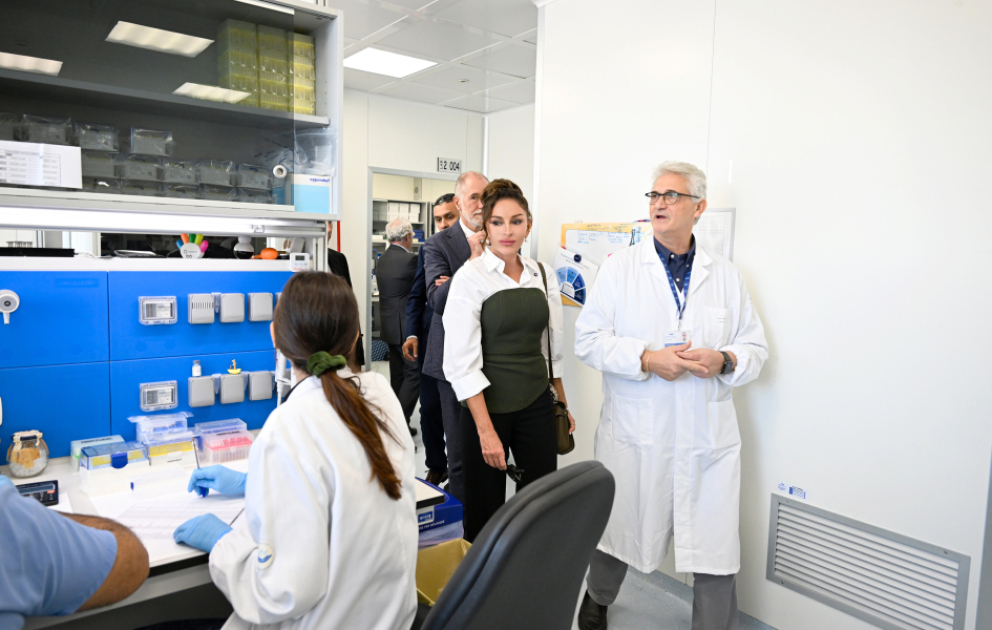 La première vice-présidente azerbaïdjanaise visite l’hôpital pédiatrique Bambino Gesù, le plus grand d’Europe