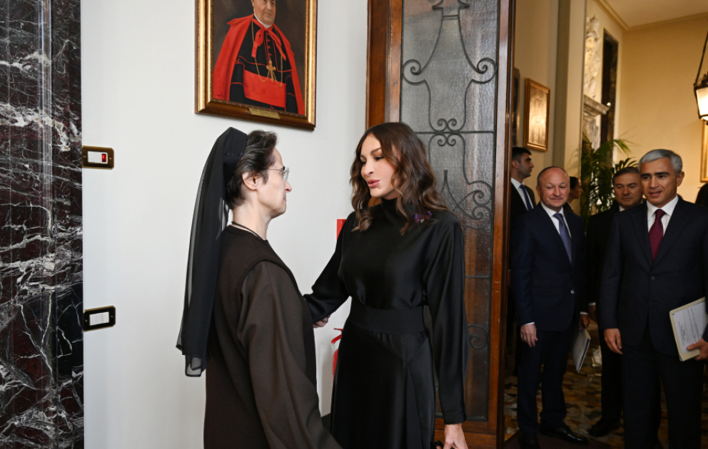 Birinci vitse-prezident Mehriban Əliyevanın Vatikan şəhər-dövlətinin qubernatorluğunun prezidenti ilə görüşü olub