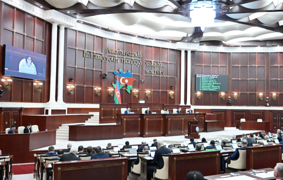 Azərbaycanda bir sıra məhkəmələrə yeni hakimlər təyin edilib