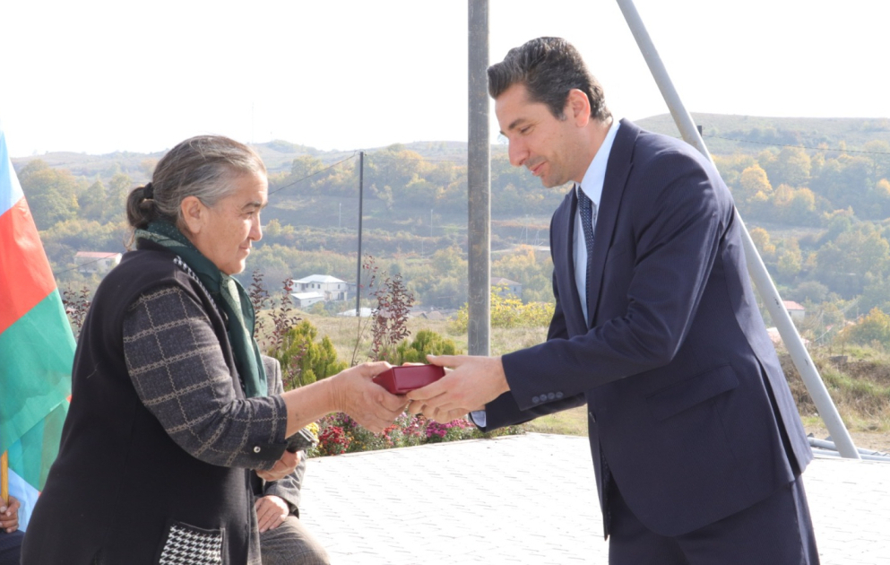 Xocalının Seyidbəyli və Daşbulaq kəndlərində 26 ailəyə evlərinin açarları təqdim olunub