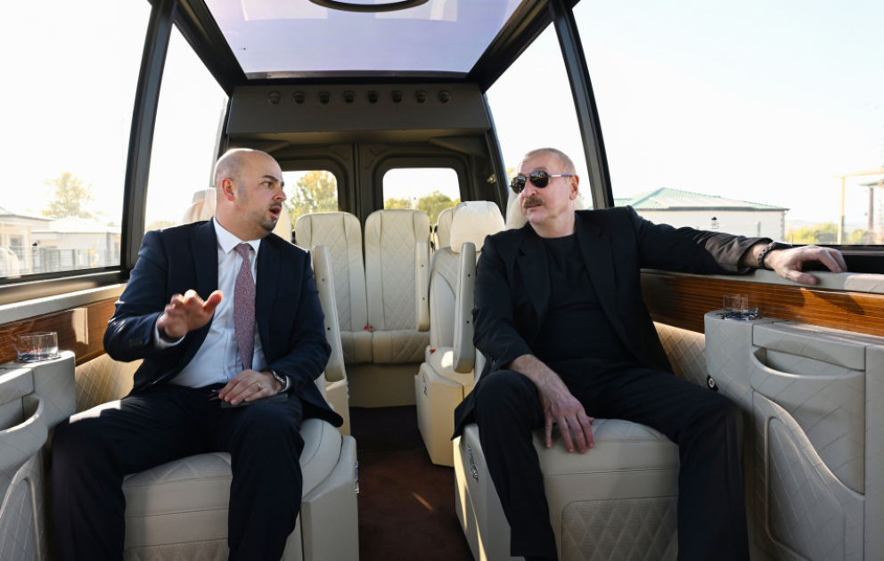 Präsident Ilham Aliyev besichtigt Fortschritt der zweiten Phase des Dorfes Aghali und weiht Dorf Mammadbeyli im Bezirk Zangilan ein