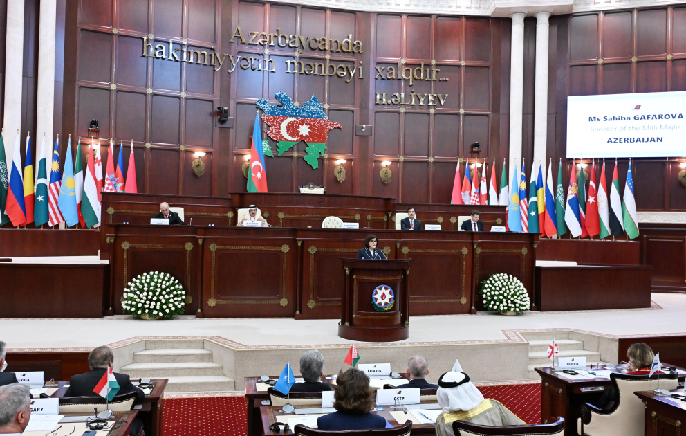 Parlamentdə Azərbaycan Konstitusiyasının qəbul edilməsinin 30 illiyinə həsr olunmuş konfrans keçirilir