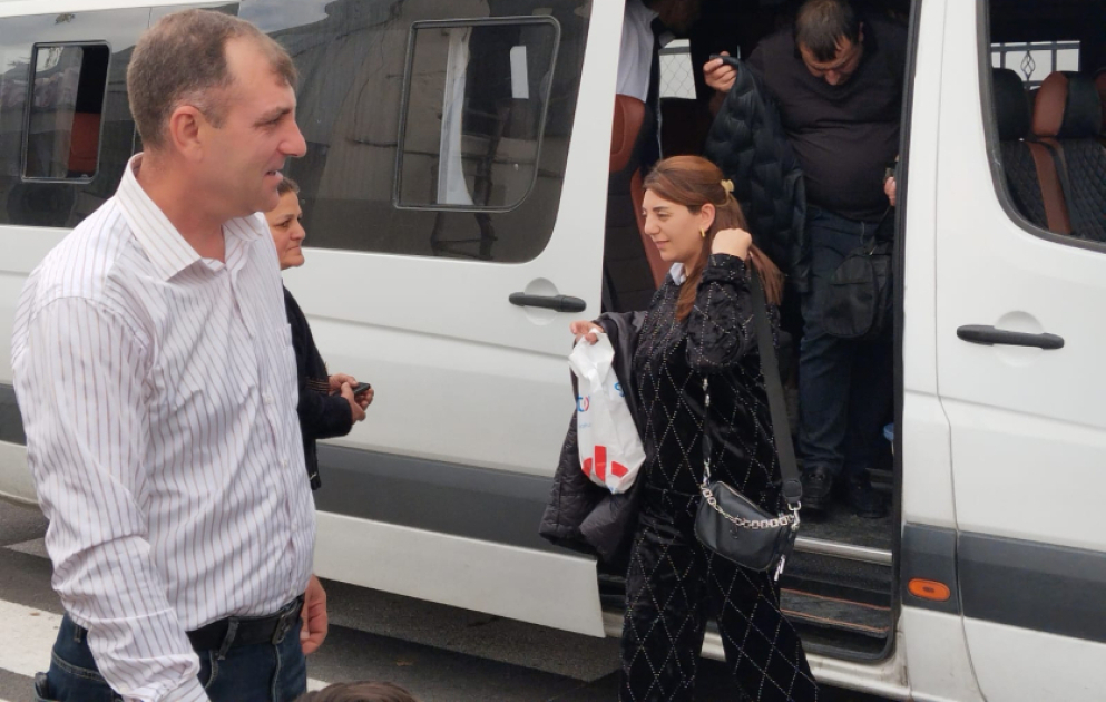 Ağdərənin Həsənriz kəndinə növbəti köç olub