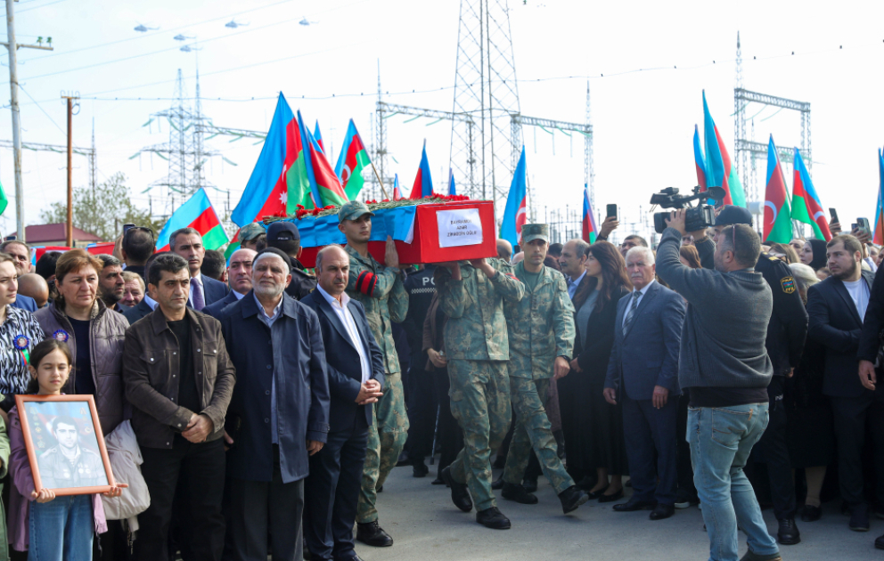 В Сураханском районе прошли похороны считавшегося пропавшим без вести шехида Азера Байрамова