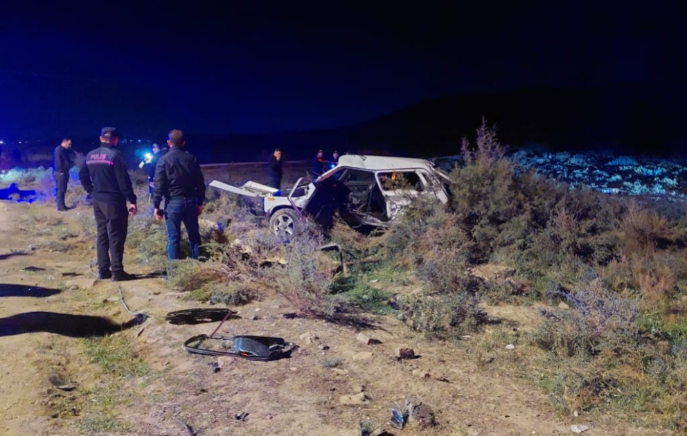 Şirvanda qəza olub, ölən və xəsarət alanlar var