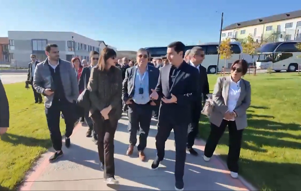Hikmət Hacıyev diplomatların azad olunmuş ərazilərə səfəri ilə bağlı paylaşım edib