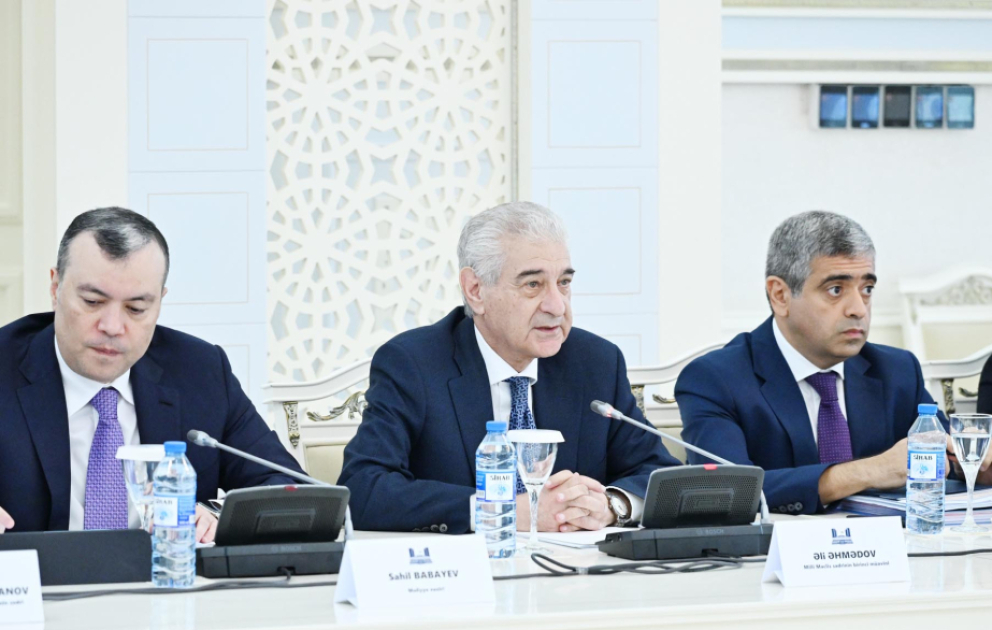 Əli Əhmədov: 2026-cı ilin dövlət büdcəsinə nəzər salarkən biz gələn və ondan sonrakı illərə optimist baxa bilirik