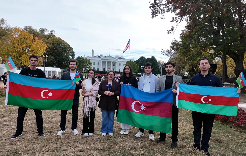 Dünyanın dörd bir yanından Zəfər təbriki