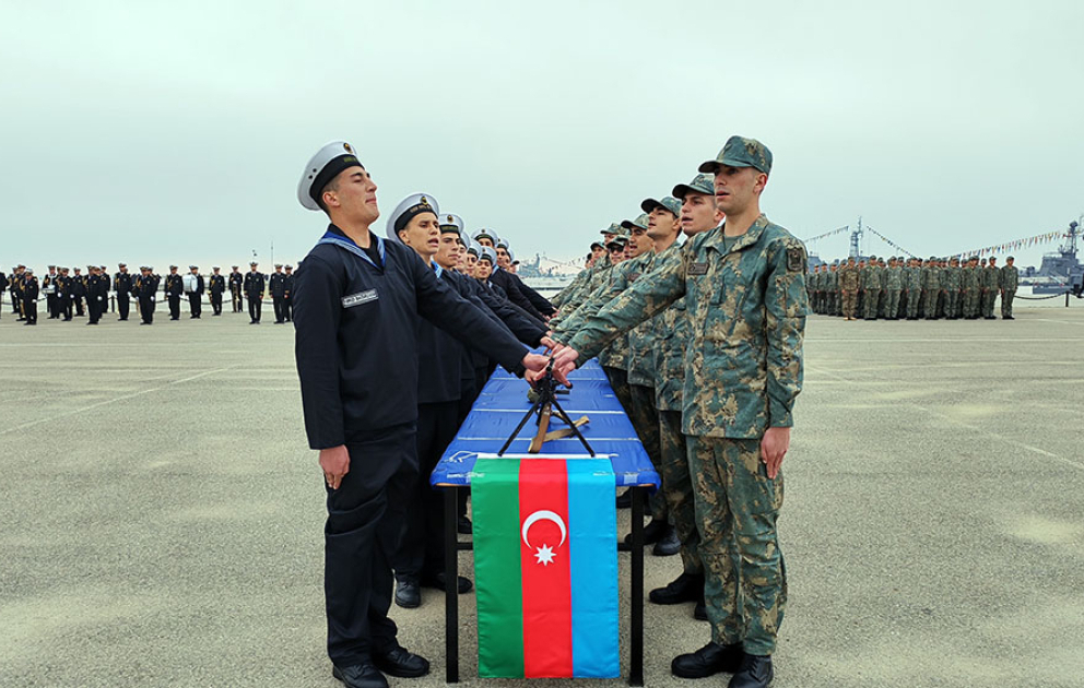 Azərbaycan Ordusunda andiçmə mərasimləri keçirilib