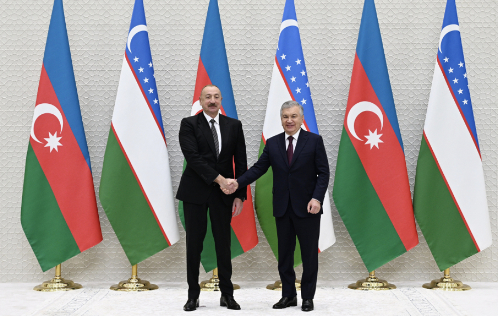 Le président azerbaïdjanais s’entretient en tête-à-tête avec son homologue ouzbek