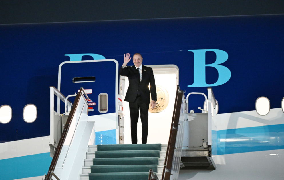 Präsident Ilham Aliyev beendet seinen Besuch in Usbekistan