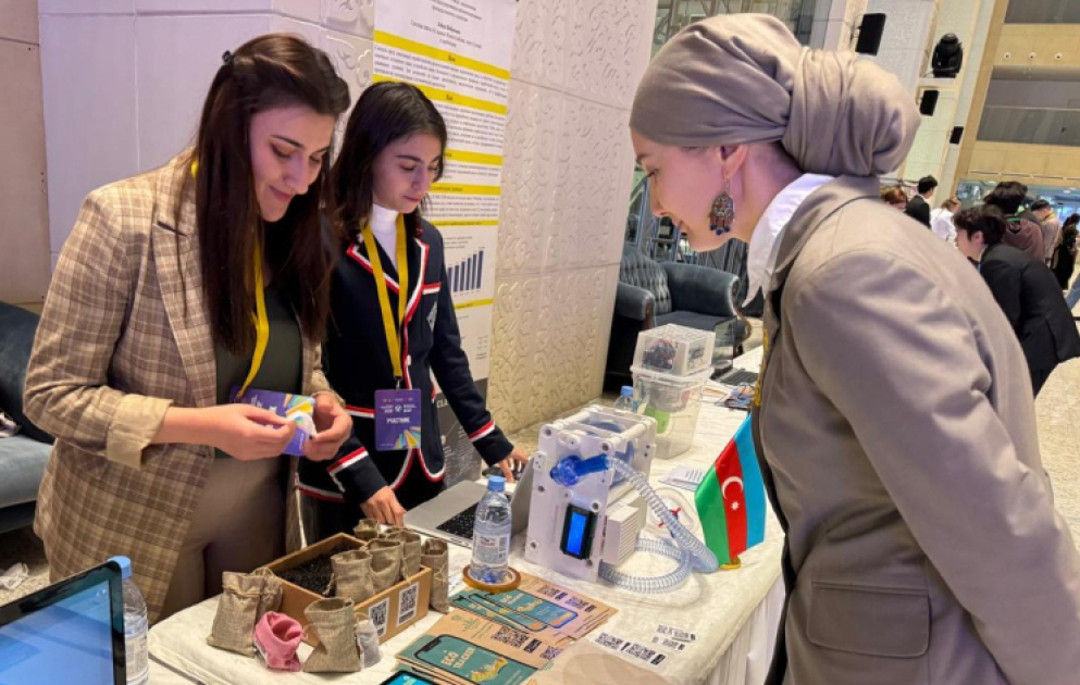 Azərbaycan nümayəndə heyəti Astanada innovativ layihələr təqdim edib